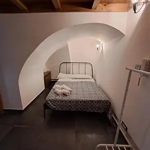 https://ursinorooms2.taorminaitalyhotels.com